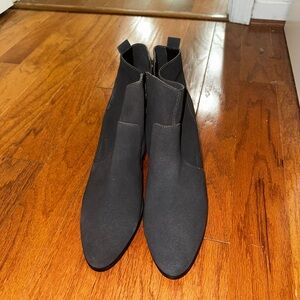 Brand New Crown Vintage Suede Heeled Boots